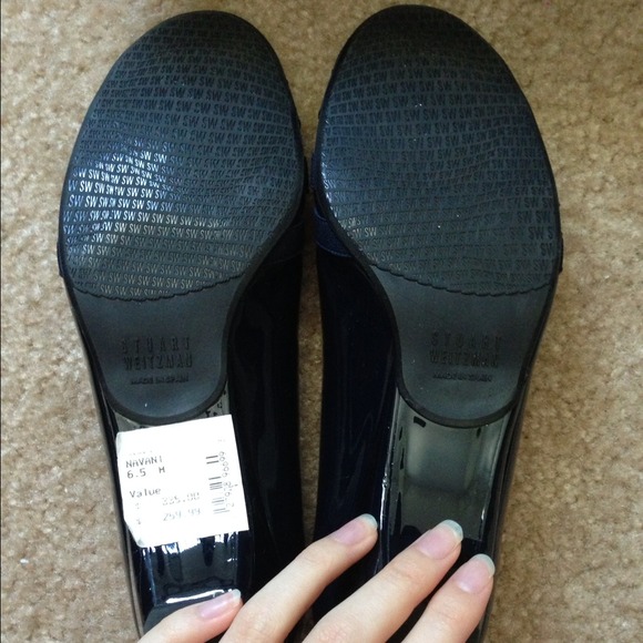Stuart Weitzman navy blue peep toe - Picture 3 of 4