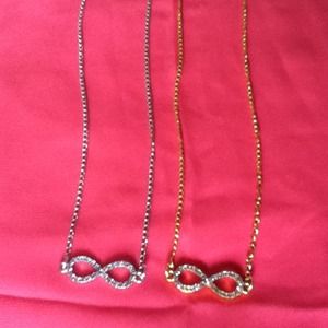 Cute and simple infinity necklace 😙