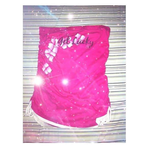 Tube. Flower design. Ruffled on the sides.