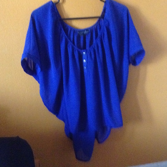 Blue shirt - Picture 1 of 1