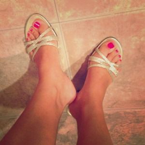 Sparkle strappy sandal with small heel