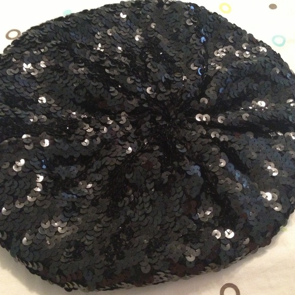 Black sparkle beni