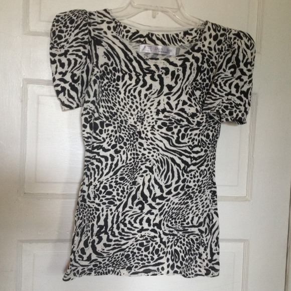 Zara Zebra Print Puff Sleeve Top sz M - Picture 1 of 3