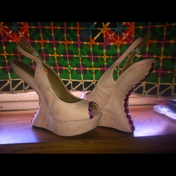 Heelless wedges 💕 - Picture 4 of 4