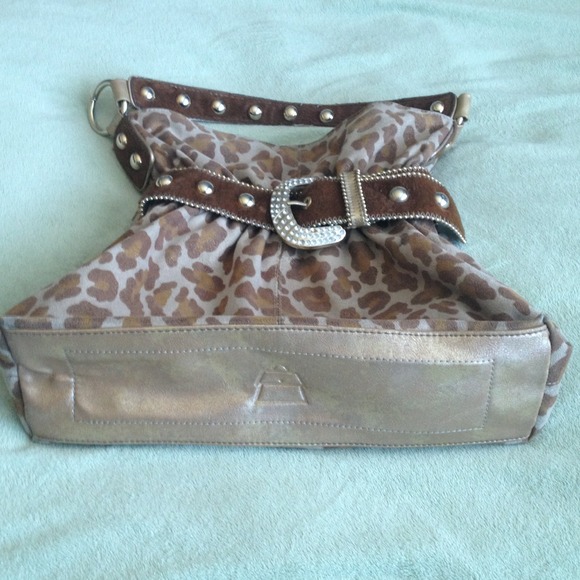 Kathy Van Zealand cheetah print purse w/buckle