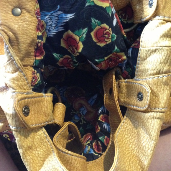 Purse - Picture 3 of 3