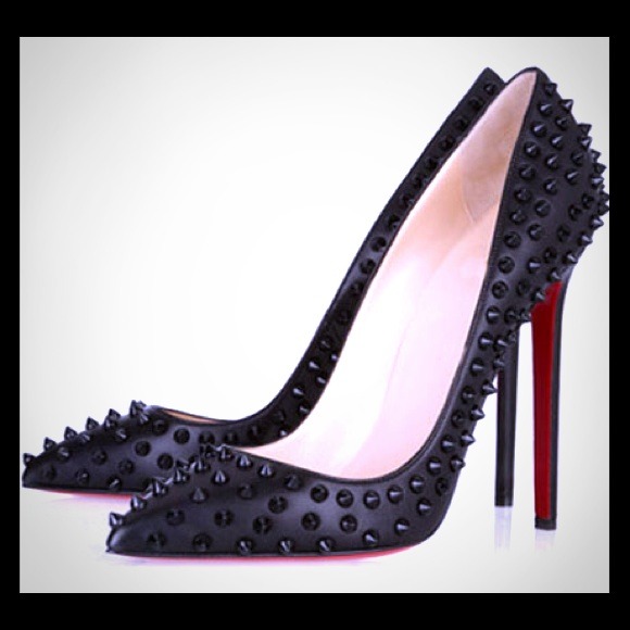 ★★★★★★SOLD★★★Red Bottom Stilettos