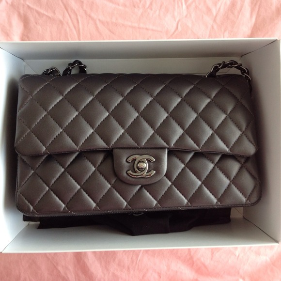 ❌SOLD❌ Chanel medium classic limited edition.