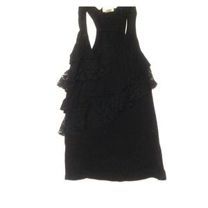 Lace ruffle tank top. Perfect for summer concerts!