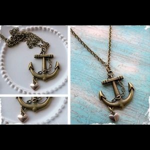 **^***Sold******Anchor necklace!