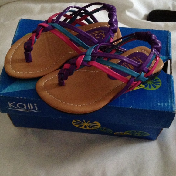 ❌SOLD ❌Cute new sandals size 6 for toddler girls - Picture 1 of 4