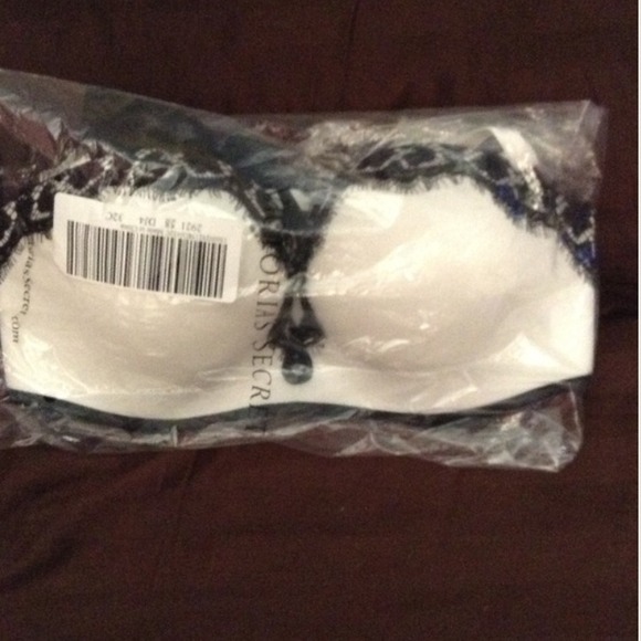 Victoria's Secret Bombshell Multi-way bra