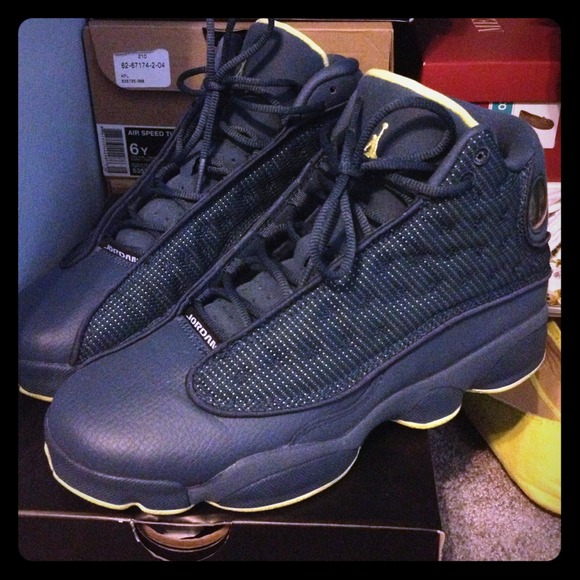Air Jordan 13 (Squadron Blues)