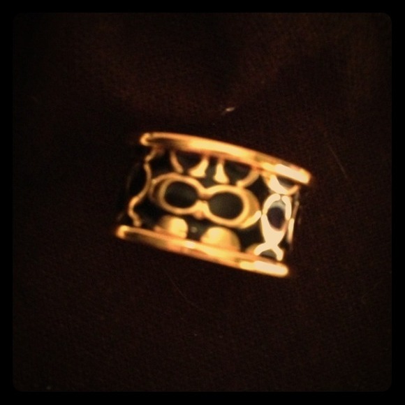 ⭐⭐REDUCED!!⭐⭐Authentic Coach ring