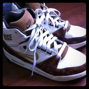 Very cool Tortoise shell Nike Dunks!! *good deal!!