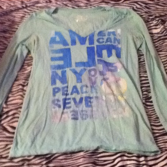 Light green american eagle v-neck