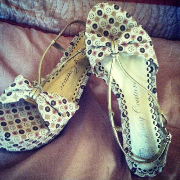 Authentic Juicy Couture Floral Wedges. SIZE 7