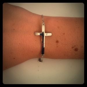 silver cross bracelet
