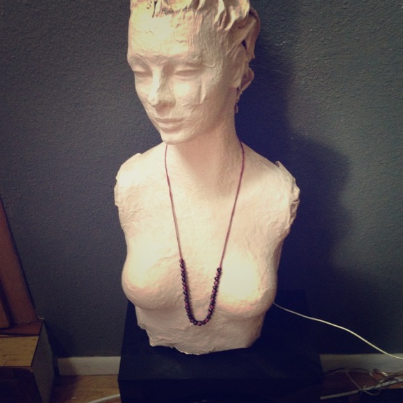 ✨Reduced✨ Chan luu black pearl and purple necklace