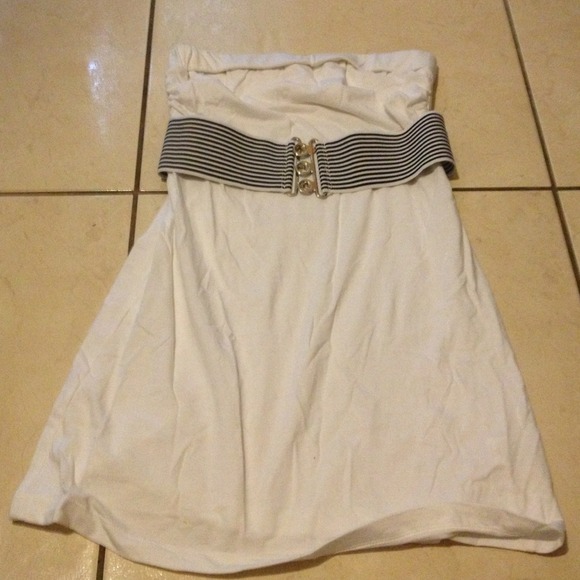 Top - Picture 2 of 2