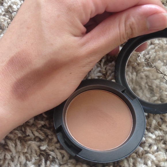 *STOLEN by @jennaslikewoahh MAC Blunt Blush - Picture 3 of 4
