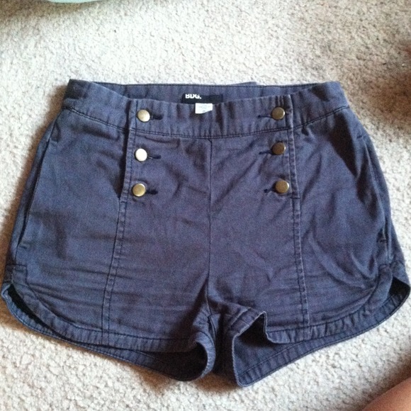urban outfitters high waisted shorts