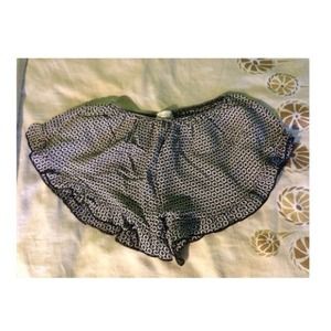 Brandy Melville vodi shorts