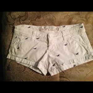 Women's White With Navy Seagulls