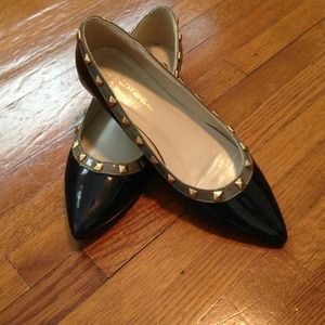Great looking studded flat.