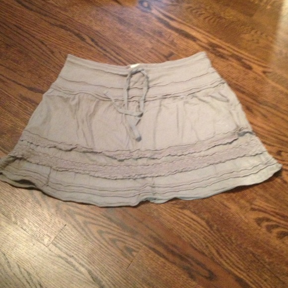 Gray A&F skirt - Picture 1 of 1