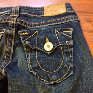 ✅ SOLD to @PRINCESSWENDY - True Religion Joey