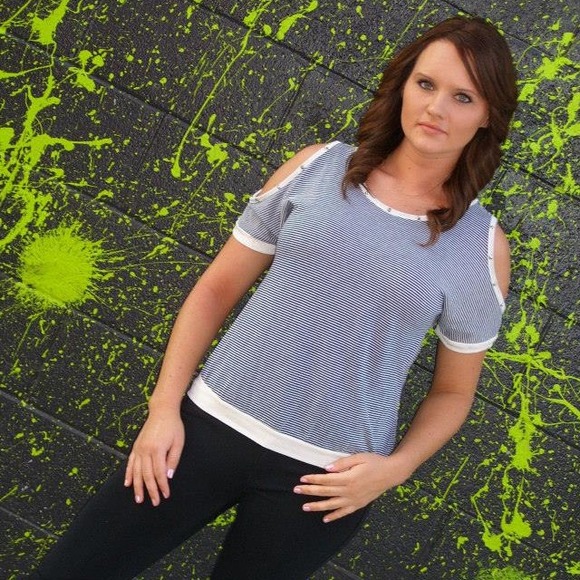 Sand/white studded top - Picture 3 of 4