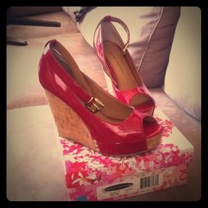 Red and cork wedges with gold and ankle strap