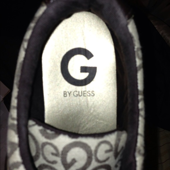 Brand new By Guess shoes never worn. - Picture 3 of 4