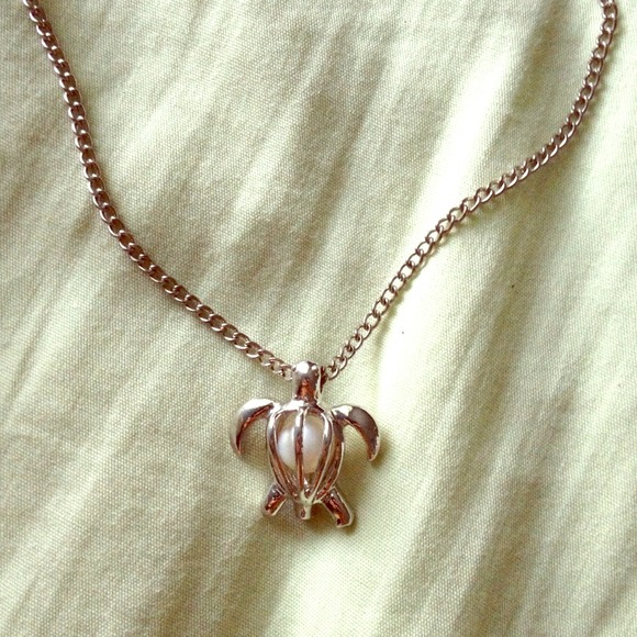 Turtle charm necklace