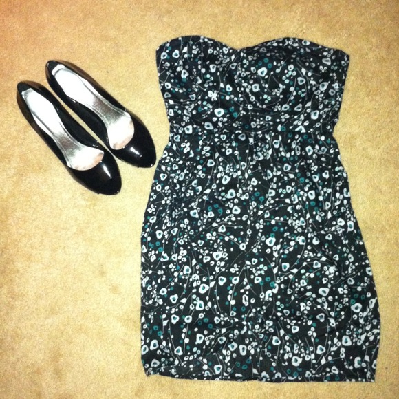 O'neill blue flowered dress with pockets - Picture 2 of 2