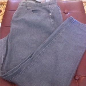 Grey Skinny Jeans - Short