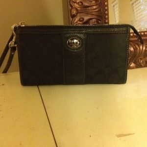 SOLD!!!! Coach wristlet