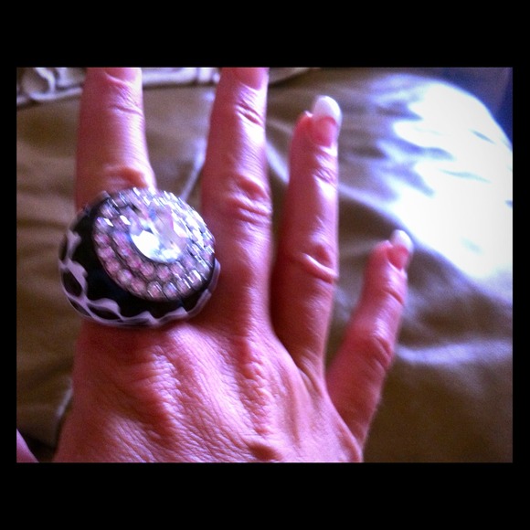 Sassy fashion ring!