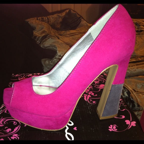 Brand new heels
