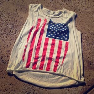💕SOLD💕Distressed American Flag Tee