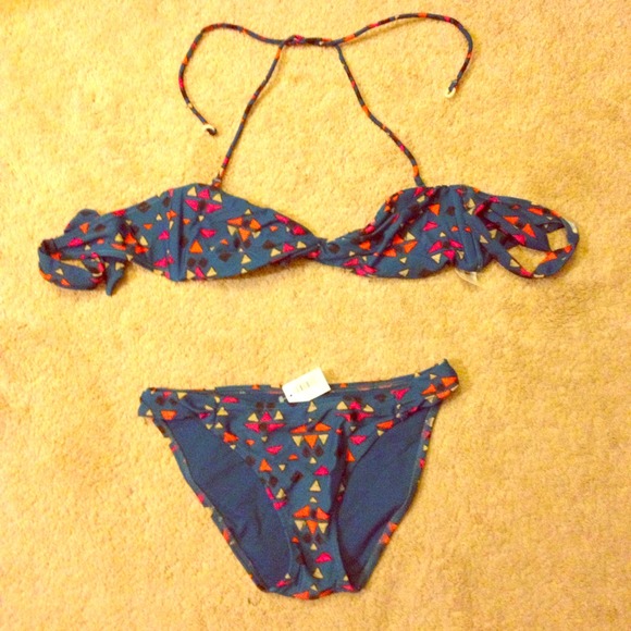 BUNDLED Aerie Bandeau Tribal Print Bikini