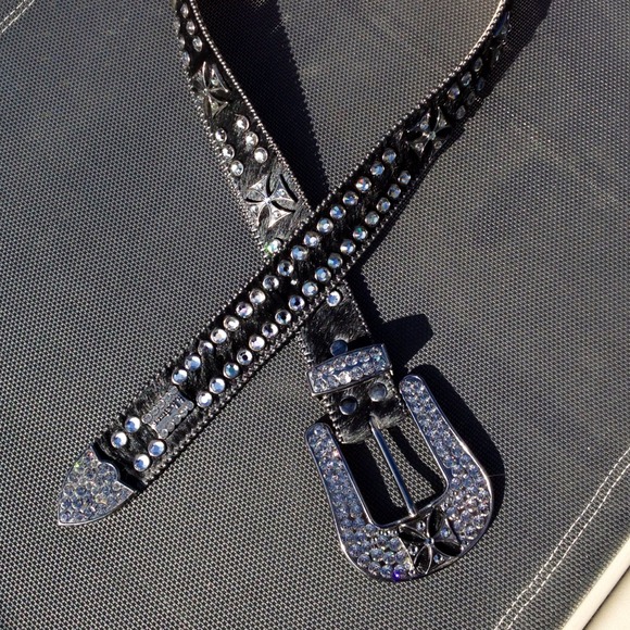 B.B. Simon hair on black belt (Authentic!)