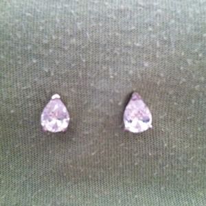 Clear diamond shaped earrings