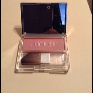 Clinique Blushing Blush Powder Blush: Cupid (108)
