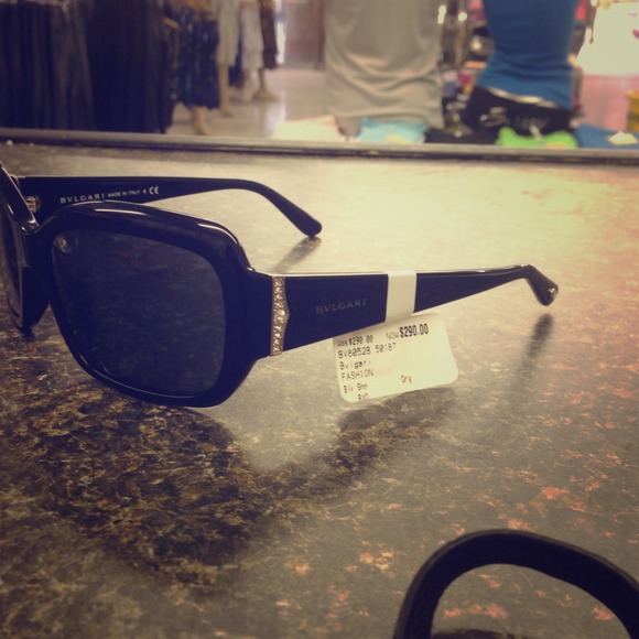 Sunglasses main image 4