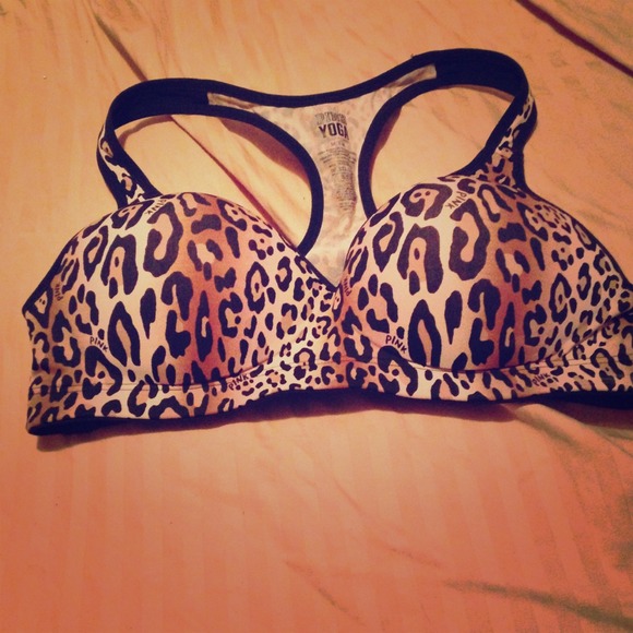 Victorias Secret PINK yoga push-up bra M