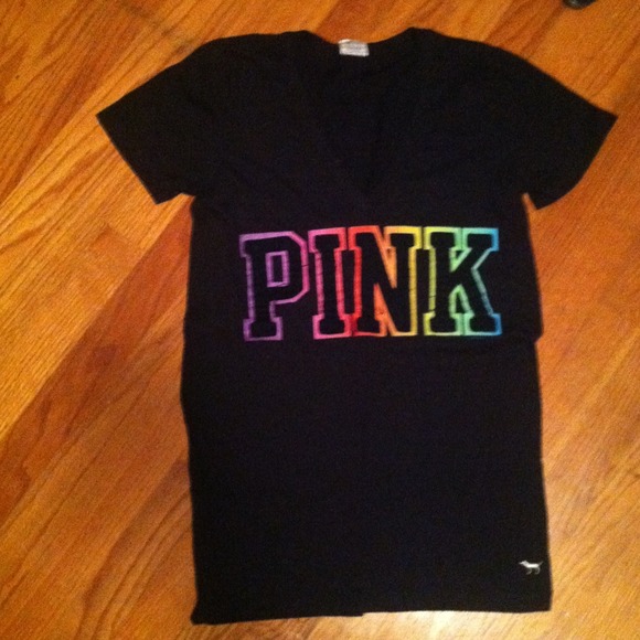 Victoria's Secret PINK v-neck