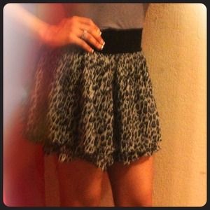 Grey cheetah print skirt