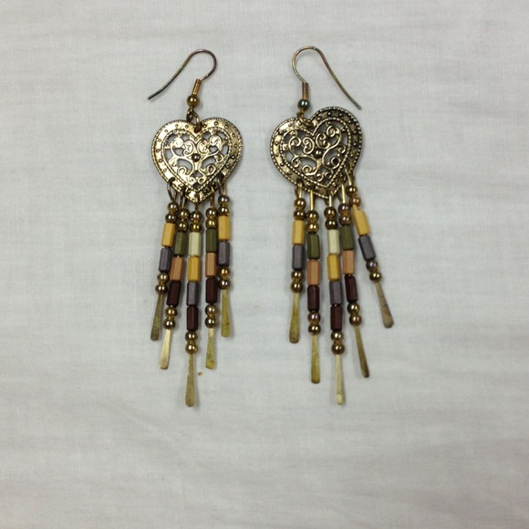 🌟REDUCED🌟Fashion Heart Earrings